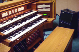 Rodgers Organ (Photo)